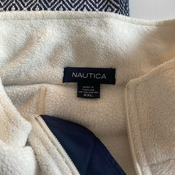 Men’s 90s Nautica Sweatshirt - Picture 2 of 2